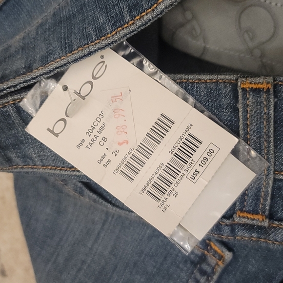 BeBe Jean Skirt Size 26 - Picture 2 of 2
